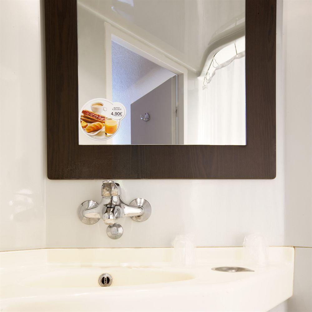 Premiere Classe Valenciennes Ouest Petite Foret Екстериор снимка