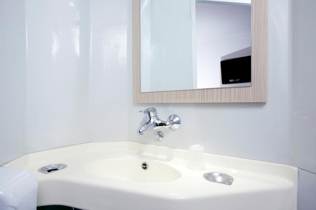 Premiere Classe Valenciennes Ouest Petite Foret Екстериор снимка