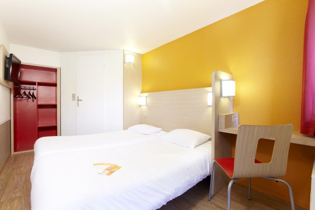 Premiere Classe Valenciennes Ouest Petite Foret Екстериор снимка